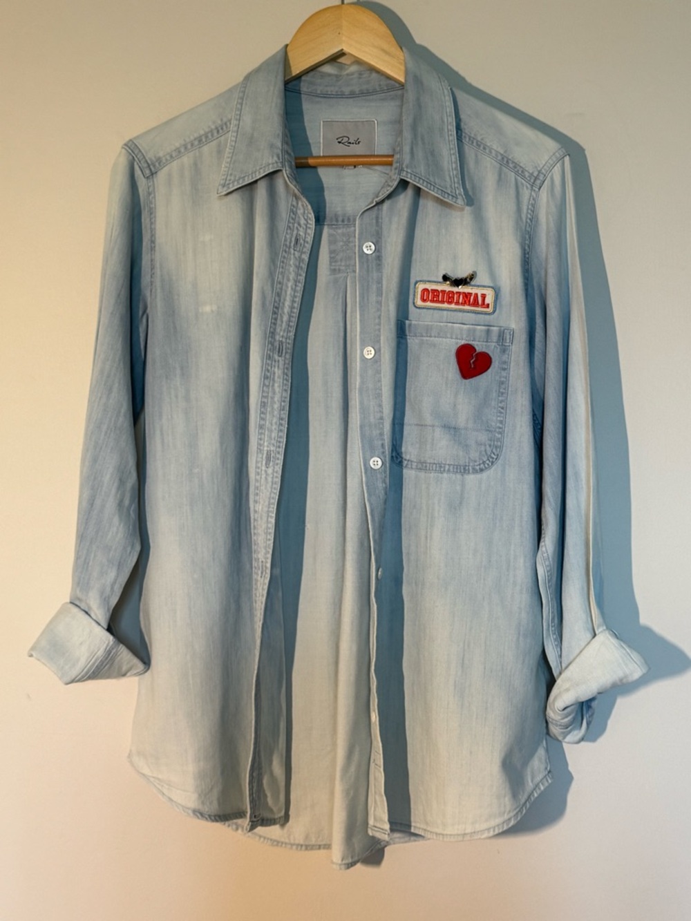 Rails Chambray Button Down Denim Shirt Heart Patch Distressed Small - Picture 3 of 12